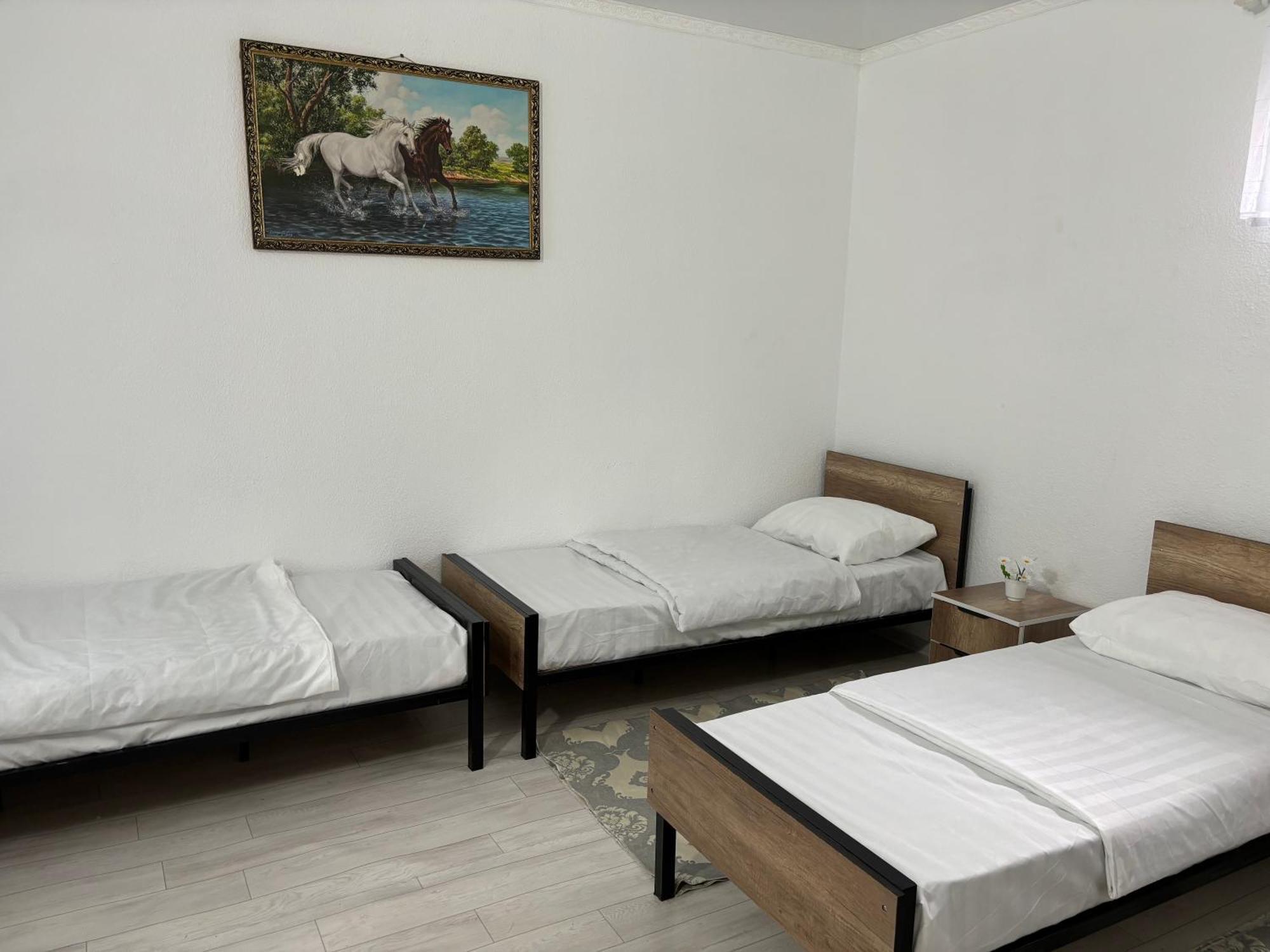 Hostel,Halal Хостел,Халал Tokmok 外观 照片
