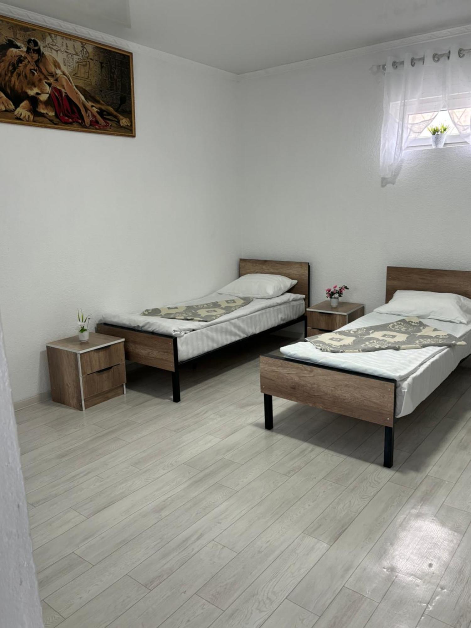 Hostel,Halal Хостел,Халал Tokmok 外观 照片
