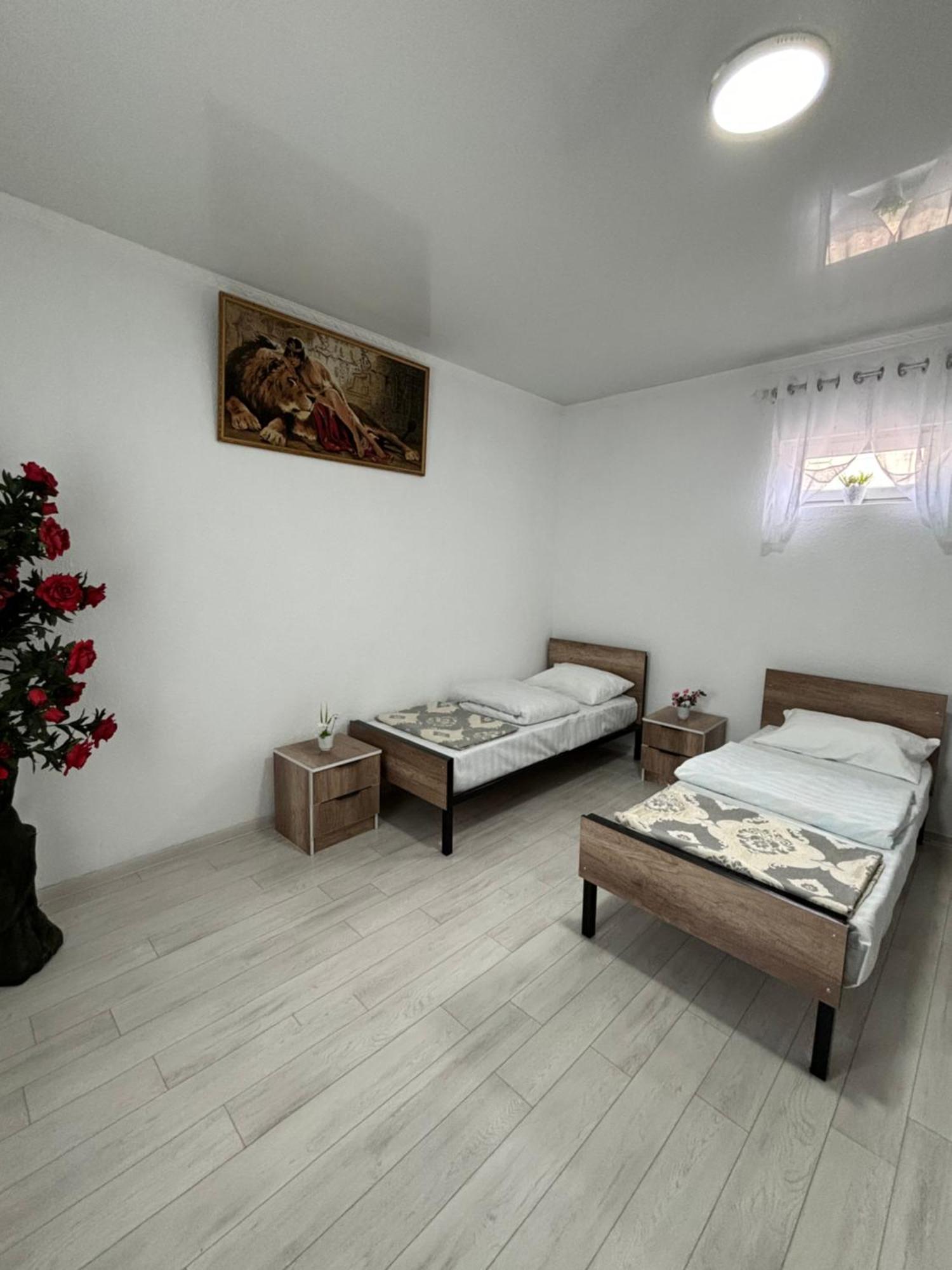 Hostel,Halal Хостел,Халал Tokmok 外观 照片