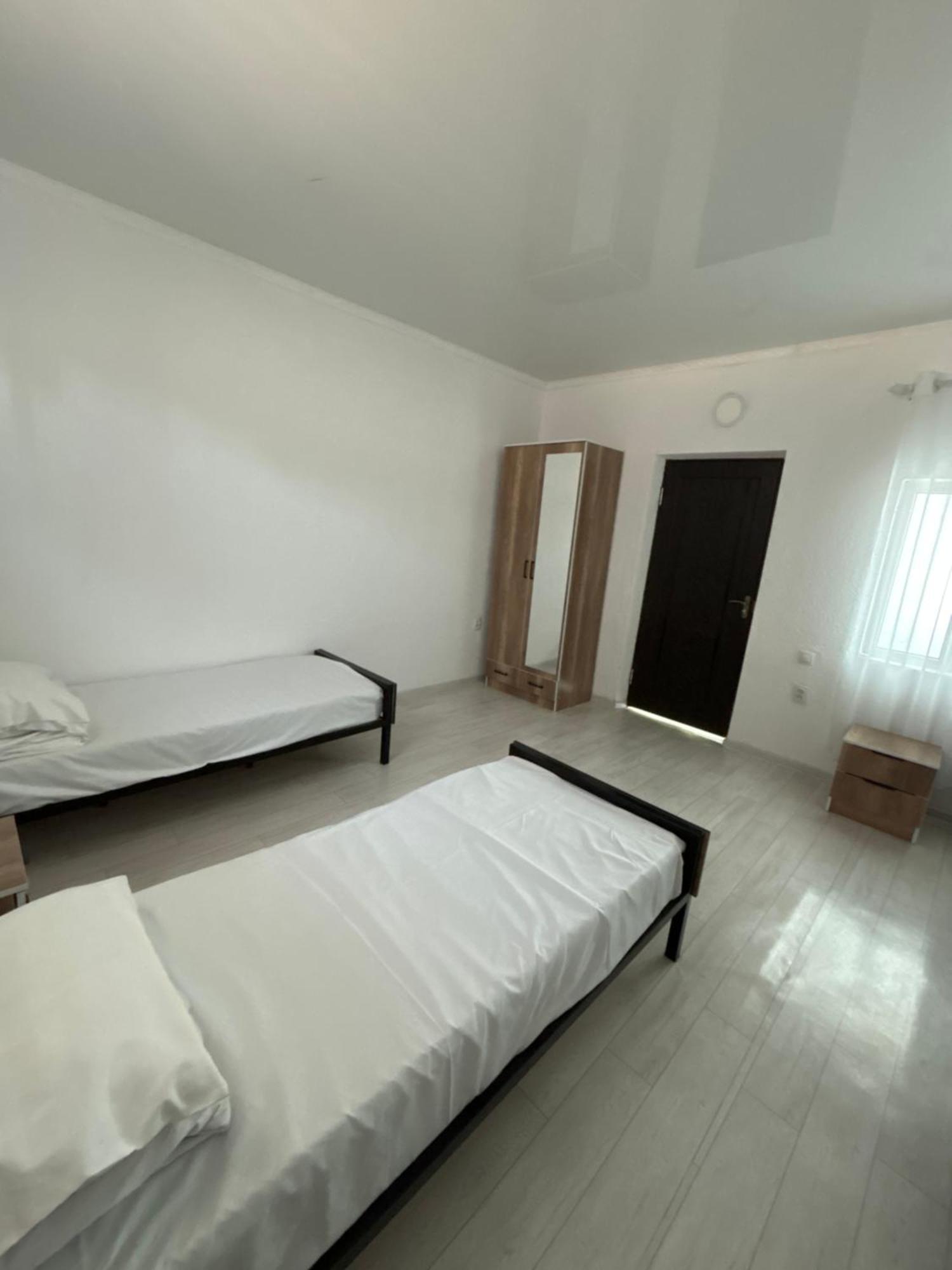 Hostel,Halal Хостел,Халал Tokmok 外观 照片